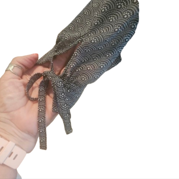 H&M Black Plunge Neck Bishop Sleeve Dress - Picture 5 of 9